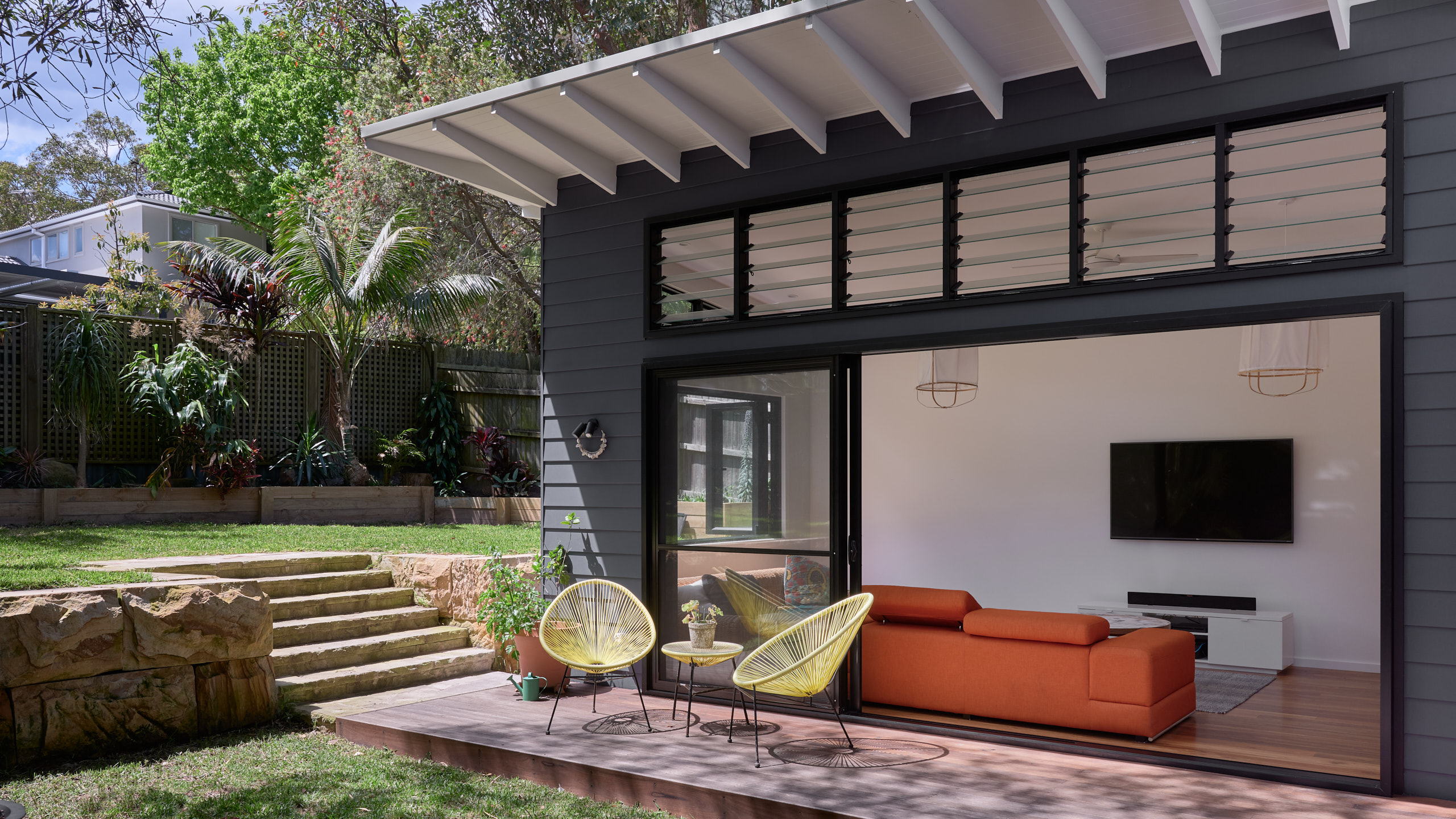 BTP2560px-sRGB_HH-KC-72Outlook-Bilgola3410