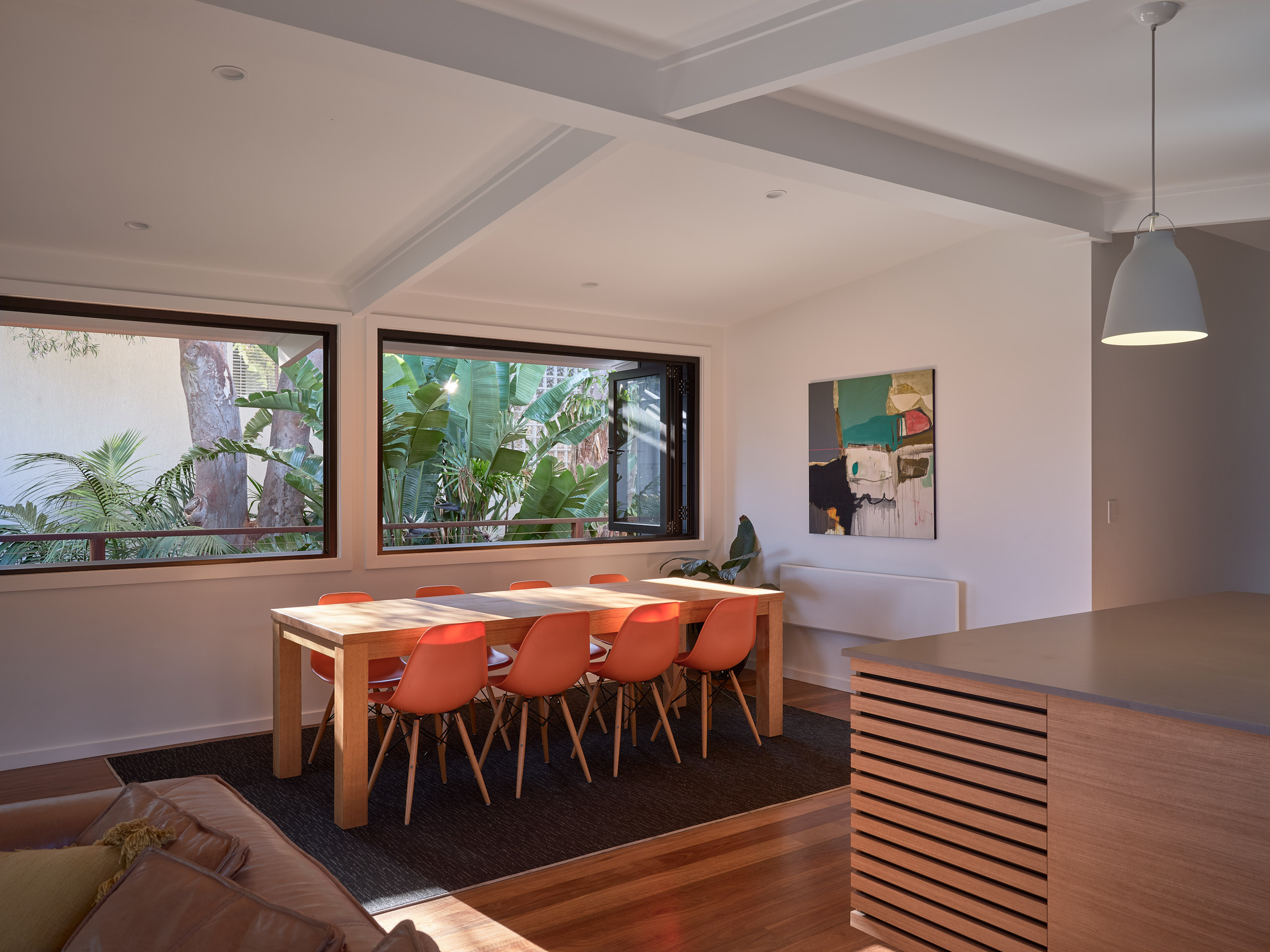 BTP2560px-sRGB_HH-KC-72Outlook-Bilgola3495